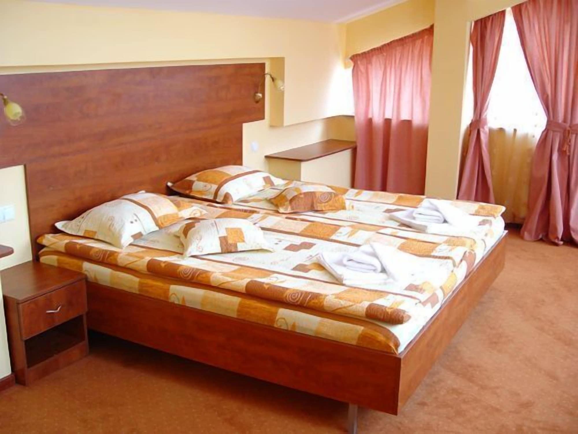 Hotel City Center Brasov Bagian luar foto