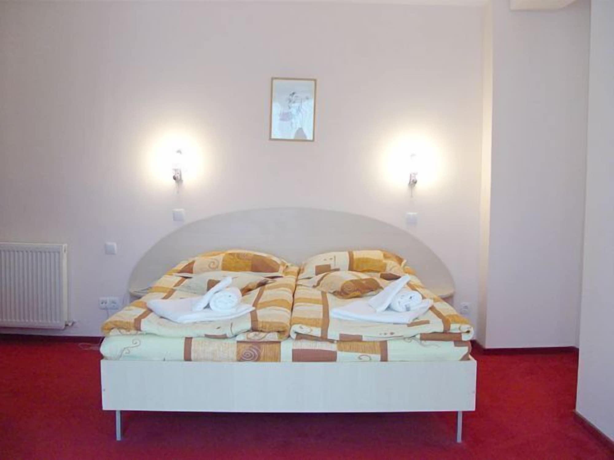 Hotel City Center Brasov Bagian luar foto