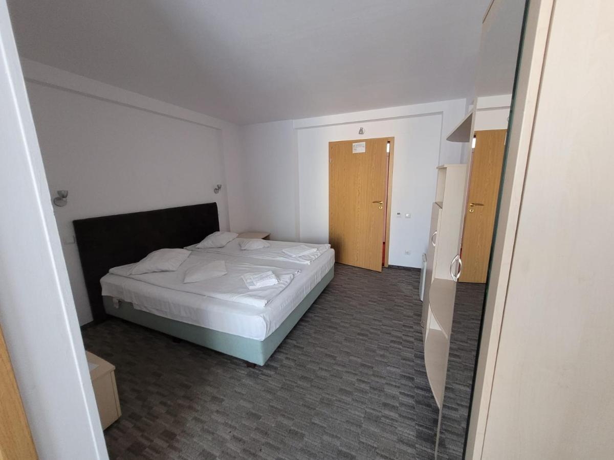 Hotel City Center Brasov Bagian luar foto