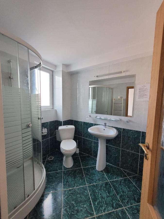 Hotel City Center Brasov Bagian luar foto