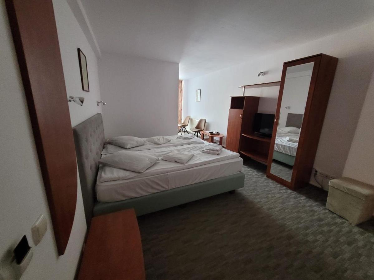 Hotel City Center Brasov Bagian luar foto